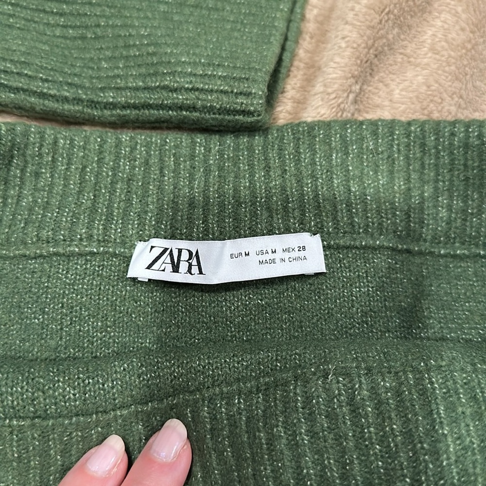 Zara Green Sweater and Skirt Set - Picture 5 of 9